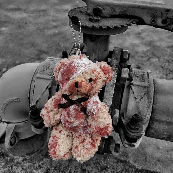 keychains cool punk bloody plush bear keychain halloween injured animal doll key ring, Silver
keychains cool punk bloody plush bear keychain halloween injured animal doll key ring, Silver