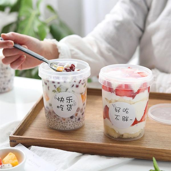 disposable cups & straws 20pcs round milk tea dessert packaging box transparent hard plastic bowl ice cream cup party cake with lid 500ml
disposable cups & straws 20pcs round milk tea dessert packaging box transparent hard plastic bowl ice cream cup party cake with lid 500ml