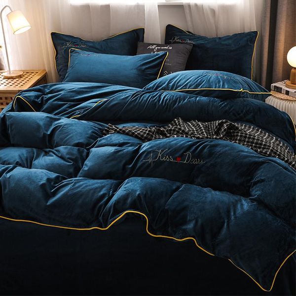 bedding sets thickened crystal coral velvet 4-piece set winter flannel quilt cover sheet double side milk plush bed 3-piece
bedding sets thickened crystal coral velvet 4-piece set winter flannel quilt cover sheet double side milk plush bed 3-piece