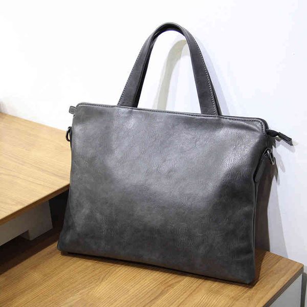 crazy horse leather men's handbag shoulder bag 2021 new trend messenger briefcase business ol file
crazy horse leather men's handbag shoulder bag 2021 new trend messenger briefcase business ol file