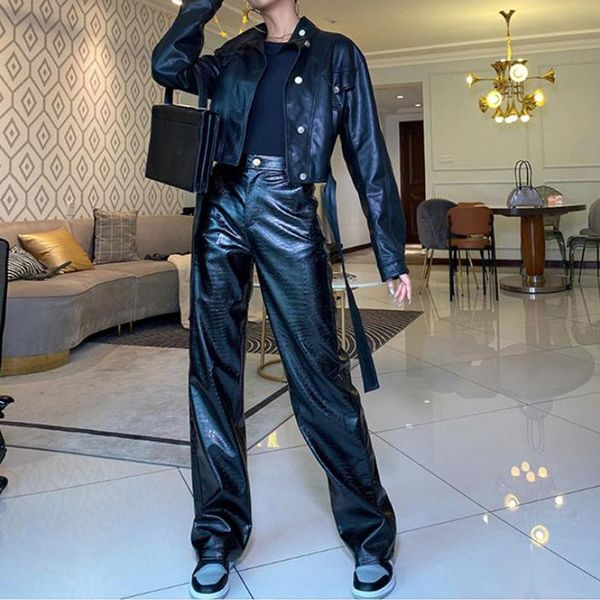 women's pants & capris women pu faux leather y2k fashion high waist lady loose streetwear elegant straight leg female trousers 2021, Black;white
women's pants & capris women pu faux leather y2k fashion high waist lady loose streetwear elegant straight leg female trousers 2021, Black;white