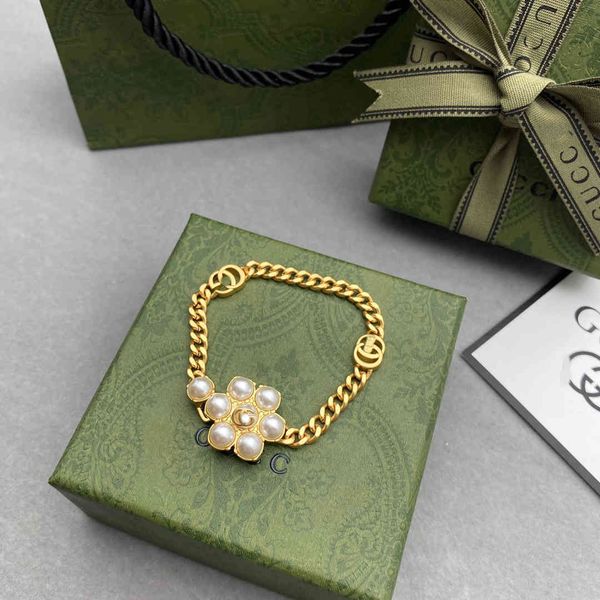 75% off luxury jewelry new double flower bracelet classic ol street show bracelet goddess, Silver
75% off luxury jewelry new double flower bracelet classic ol street show bracelet goddess, Silver