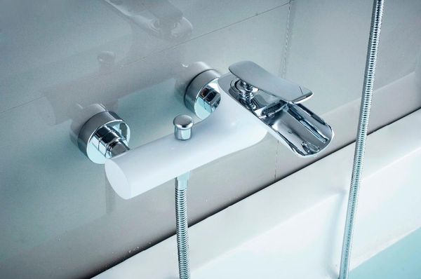 vidric bathtub faucets white and chrome brass shower set mixer tap single handle dual control wall mounted for ba bathroom sets
vidric bathtub faucets white and chrome brass shower set mixer tap single handle dual control wall mounted for ba bathroom sets