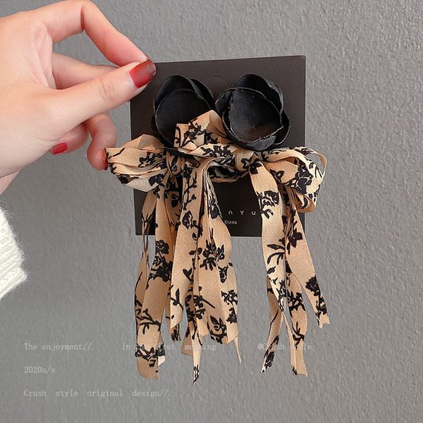 925 silver needle fabric tassel bowknot petal earrings autumn and winter fashion simple earrings temperament earrings
925 silver needle fabric tassel bowknot petal earrings autumn and winter fashion simple earrings temperament earrings
