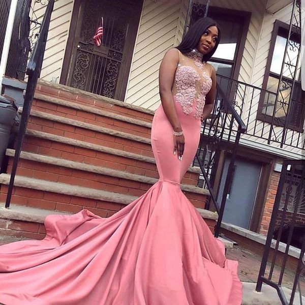 plus size mermaid evening dresses applique beaded ruched satin woman lady girl formal prom party gown illusion robe de mariée sweep train, Black;red
plus size mermaid evening dresses applique beaded ruched satin woman lady girl formal prom party gown illusion robe de mariée sweep train, Black;red
