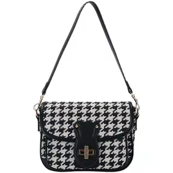 fashion crossbody shoulder bags women 4 colors metal chain messenger evening bag woman
fashion crossbody shoulder bags women 4 colors metal chain messenger evening bag woman