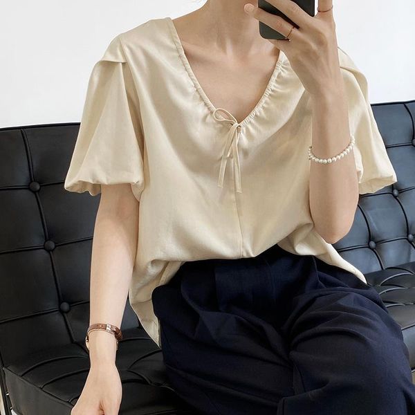 women's blouses & shirts casual elegant tencel v-neck puff sleeve women fashion all-match lace up woman korean chic sweet female 2021, White
women's blouses & shirts casual elegant tencel v-neck puff sleeve women fashion all-match lace up woman korean chic sweet female 2021, White