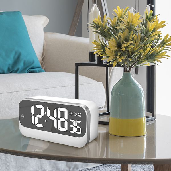 japan and south korea simple personalized led electronic alarm bedside mute usb dk clock satch
japan and south korea simple personalized led electronic alarm bedside mute usb dk clock satch