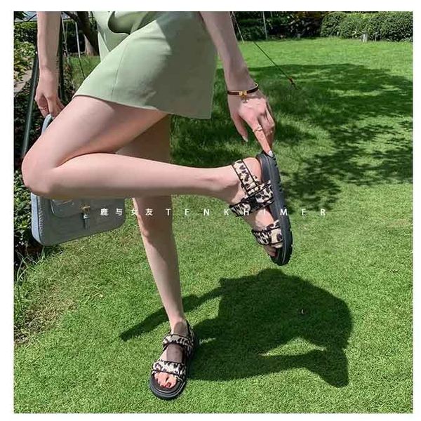 new open toed women's shoes all-match thick-soled casual fashion slippers vacation travel breathable sports velcro sandals, Black
new open toed women's shoes all-match thick-soled casual fashion slippers vacation travel breathable sports velcro sandals, Black