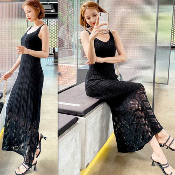korean women's spring and summer v-neck cool suspender skirt tight thin knitting drs, White;black
korean women's spring and summer v-neck cool suspender skirt tight thin knitting drs, White;black