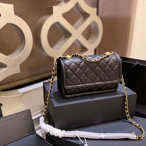 women leather bags 2021 womens luxury design bag classic fashion messenger wallet mini gold chain sheepskin one shoulder wallets
women leather bags 2021 womens luxury design bag classic fashion messenger wallet mini gold chain sheepskin one shoulder wallets