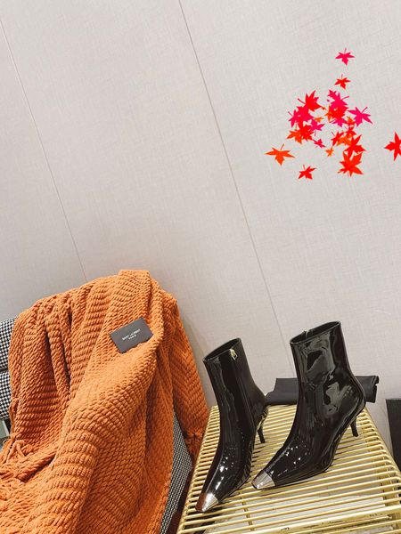 2022 winter women dress boots high heels design leather boot knitted sock-like flats biker luxury designer shoes tall ankle booties with log, Black
2022 winter women dress boots high heels design leather boot knitted sock-like flats biker luxury designer shoes tall ankle booties with log, Black
