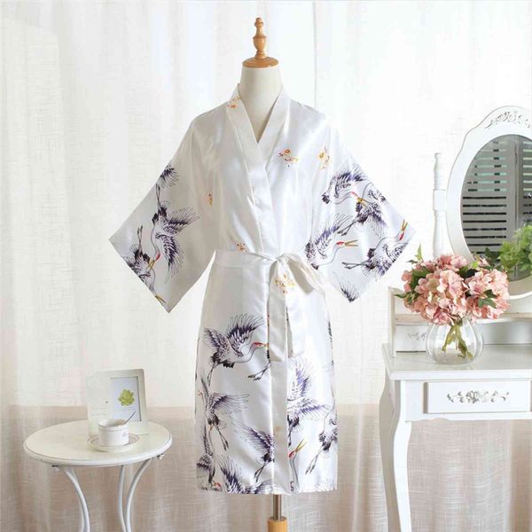 summer kimono bath robe womens sleepwears silky satin bride bridesmaid dressing gown casual nightdress nightwear half sleeve home wear, Black;red
summer kimono bath robe womens sleepwears silky satin bride bridesmaid dressing gown casual nightdress nightwear half sleeve home wear, Black;red
