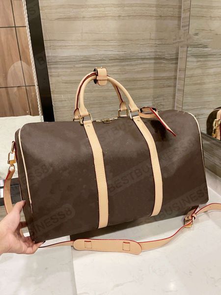 designer travel bag large capacity super can hold the same fashion print size 50cm 
designer travel bag large capacity super can hold the same fashion print size 50cm