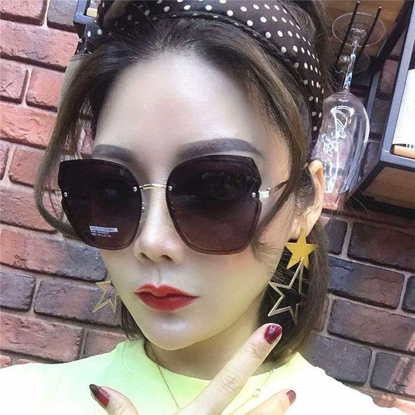 sunglasses polarized rimless women 2021 oversized alloy frame goggle sun glasses eyewear uv400 gafas de sol mujer, White;black
sunglasses polarized rimless women 2021 oversized alloy frame goggle sun glasses eyewear uv400 gafas de sol mujer, White;black