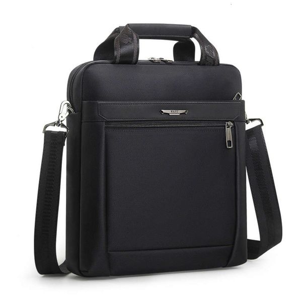 Designer briefcaseMen Small Briefcase Vertical Document Pack Men's Single Shoulder 12-inch IPAD Bag Male Waterproof Nylon Messenger Bag Sac Homme
Designer briefcaseMen Small Briefcase Vertical Document Pack Men's Single Shoulder 12-inch IPAD Bag Male Waterproof Nylon Messenger Bag Sac Homme