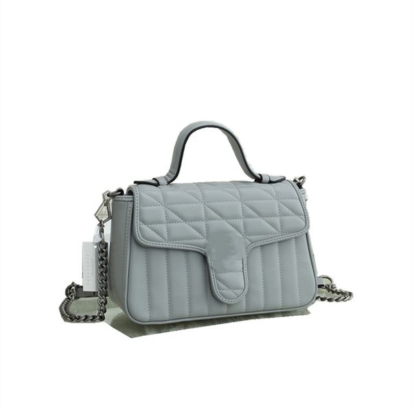 2022 mini handbags women satchels new arrival chain shoulder bags color contrast crossbody flap bag cosmetic phone pocket totes handbag wall
2022 mini handbags women satchels new arrival chain shoulder bags color contrast crossbody flap bag cosmetic phone pocket totes handbag wall