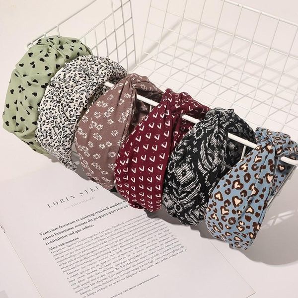 hair accessories fashion print wide-edge pleated hoop women retro simple cross headband face non - slip hairband
hair accessories fashion print wide-edge pleated hoop women retro simple cross headband face non - slip hairband