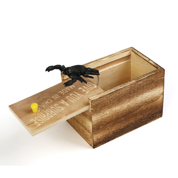 1pcs intersting wooden scare box prank toys scary spider hidden in a case home office prank trick game toys gift
1pcs intersting wooden scare box prank toys scary spider hidden in a case home office prank trick game toys gift
