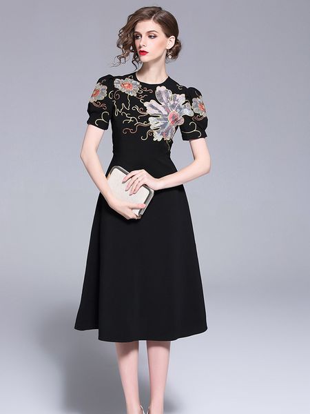 summer elegant vintage floral embroidery fit and fare a-line chiffon women short puff sleeve medium-long dress 210416, Black;gray
summer elegant vintage floral embroidery fit and fare a-line chiffon women short puff sleeve medium-long dress 210416, Black;gray