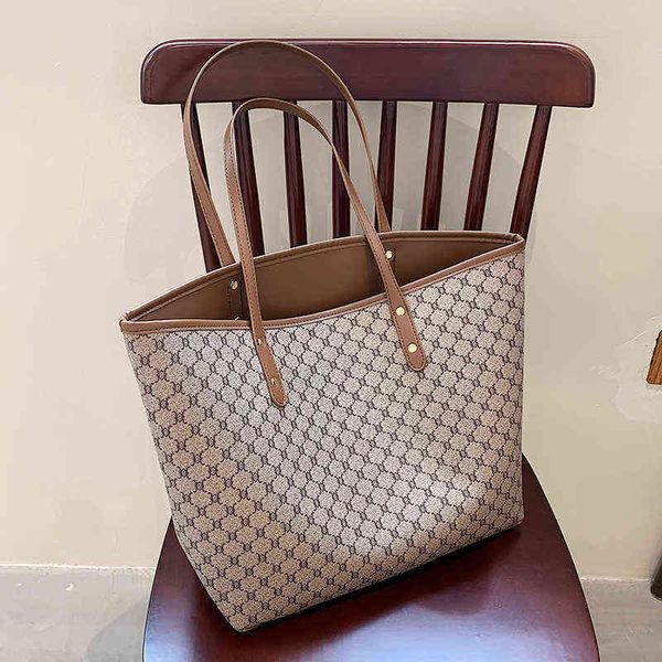 shopping bags 2 pcs/set luxury tote for women pu leather large capacity designer handbag trendy brands shopper armpit 220301
shopping bags 2 pcs/set luxury tote for women pu leather large capacity designer handbag trendy brands shopper armpit 220301