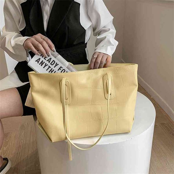2021 new fashion pu large capacity tote korean version simple women's shoulder foreign style armpit bag
2021 new fashion pu large capacity tote korean version simple women's shoulder foreign style armpit bag