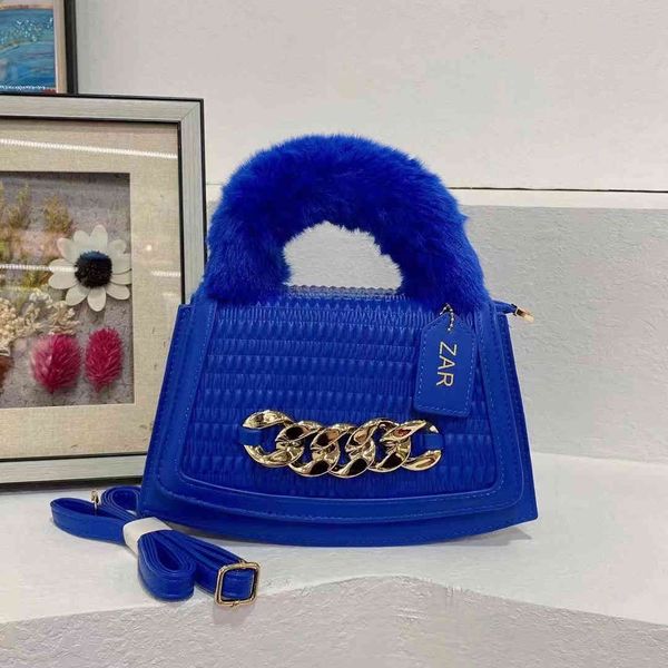 luxury handbags niche design crocodile chain messenger 2021 new personalized portable one shoulder flip small square bag
luxury handbags niche design crocodile chain messenger 2021 new personalized portable one shoulder flip small square bag