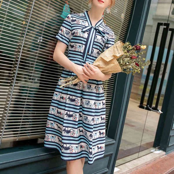 dress retro strip impression bow flowers plied thin temperament dressed up by women clothes quality, Black;gray
dress retro strip impression bow flowers plied thin temperament dressed up by women clothes quality, Black;gray