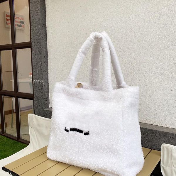 winter women fashion luxurys designer lamb totes bags large capacity shopping bag handbag wool shoulder clutch crossbody wallets
winter women fashion luxurys designer lamb totes bags large capacity shopping bag handbag wool shoulder clutch crossbody wallets