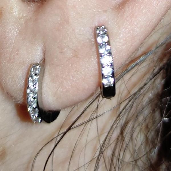 hoop & huggie 1 pair small girls earring tiny ear ring cartilage piercing stud conch earlobe tragus circle women, Golden;silver
hoop & huggie 1 pair small girls earring tiny ear ring cartilage piercing stud conch earlobe tragus circle women, Golden;silver