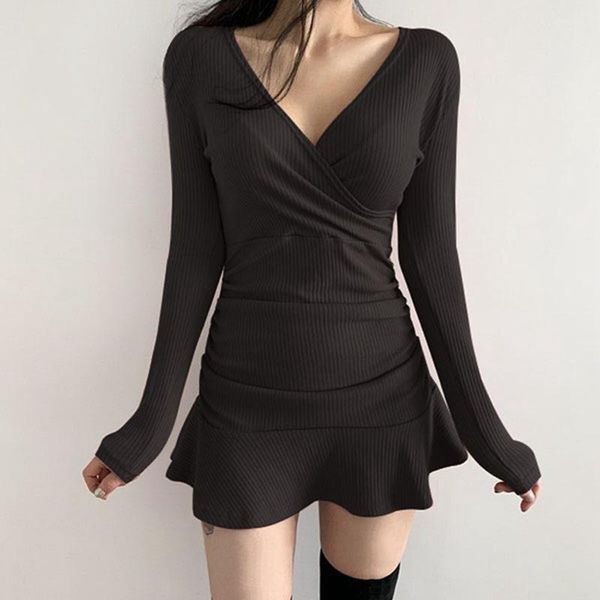 casual dresses autumn long sleeve ribbed knitted women v neck fashion elegant ruffles bodycon mini basic skinny streetwear, Black;gray
casual dresses autumn long sleeve ribbed knitted women v neck fashion elegant ruffles bodycon mini basic skinny streetwear, Black;gray