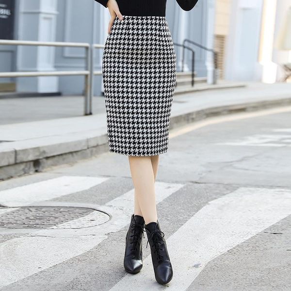 fashion women autumn winter houndstooth skirt female slim fit formal ladies high waist pencil skirts, Black
fashion women autumn winter houndstooth skirt female slim fit formal ladies high waist pencil skirts, Black