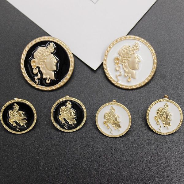 pins, brooches retro relief gold coins with foggy surface, matte head, glazed coat, suit, cardigan, brooch, ladies accessories wholesale, Gray
pins, brooches retro relief gold coins with foggy surface, matte head, glazed coat, suit, cardigan, brooch, ladies accessories wholesale, Gray