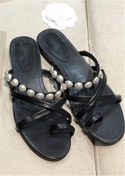 classic women's casual sandals leather beach slippers ladies designer shoes female flip flops sandal c90644, Black
classic women's casual sandals leather beach slippers ladies designer shoes female flip flops sandal c90644, Black