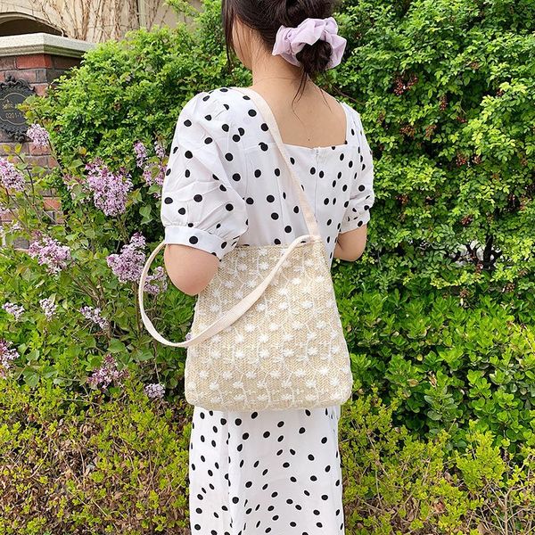 waist bags female bag 2021 summer fashion straw woven women one shoulder messenger handbags
waist bags female bag 2021 summer fashion straw woven women one shoulder messenger handbags
