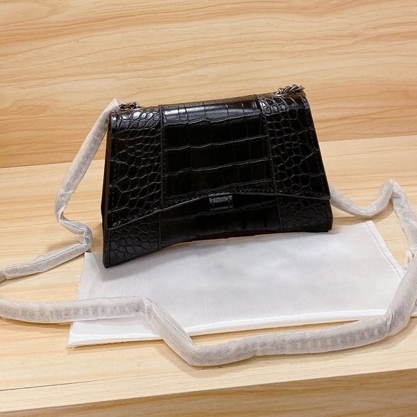 luxury handbags and storage 2021 ss famous designer womens fashionable bags lady classic women fashion hand ladies shoul
luxury handbags and storage 2021 ss famous designer womens fashionable bags lady classic women fashion hand ladies shoul