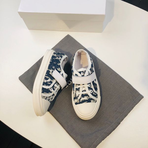 brand boys' sports shoe, high-end children's sport shoes, sneakers new style comfortable white shoes for boys girls in autumn and, Black;red
brand boys' sports shoe, high-end children's sport shoes, sneakers new style comfortable white shoes for boys girls in autumn and, Black;red