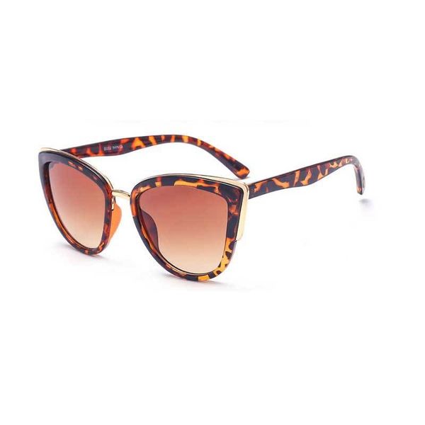 luxury designer sunglasses fashion classic women brand designer cateye female vintage lady sun glasses oculo de sol shades summer style 0604, White;black
luxury designer sunglasses fashion classic women brand designer cateye female vintage lady sun glasses oculo de sol shades summer style 0604, White;black