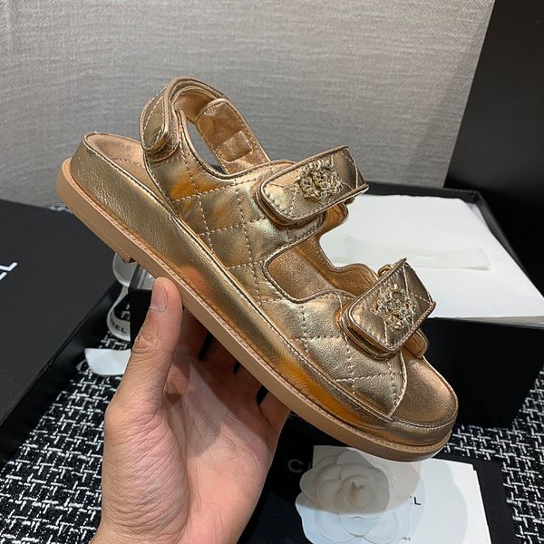 2021ss new arrival designer leather women slippers real leather ladies summer flat slippers thick sole outdoor beach ladies pure color slipp, Black
2021ss new arrival designer leather women slippers real leather ladies summer flat slippers thick sole outdoor beach ladies pure color slipp, Black