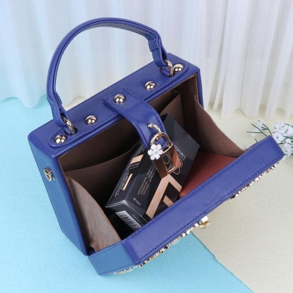 evening bags fashion women flowers carved hollow lock handbag shoulder bag g5ae
evening bags fashion women flowers carved hollow lock handbag shoulder bag g5ae