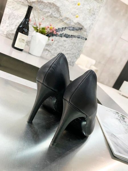 2021 fashion designer women shoes high heels sandals scarpe firmate chaussures 1, Black
2021 fashion designer women shoes high heels sandals scarpe firmate chaussures 1, Black