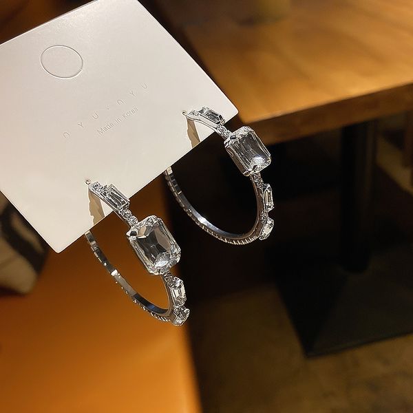 925 silver needle exaggerated design full drill big earrings metal cool wind simple fashion earrings
925 silver needle exaggerated design full drill big earrings metal cool wind simple fashion earrings