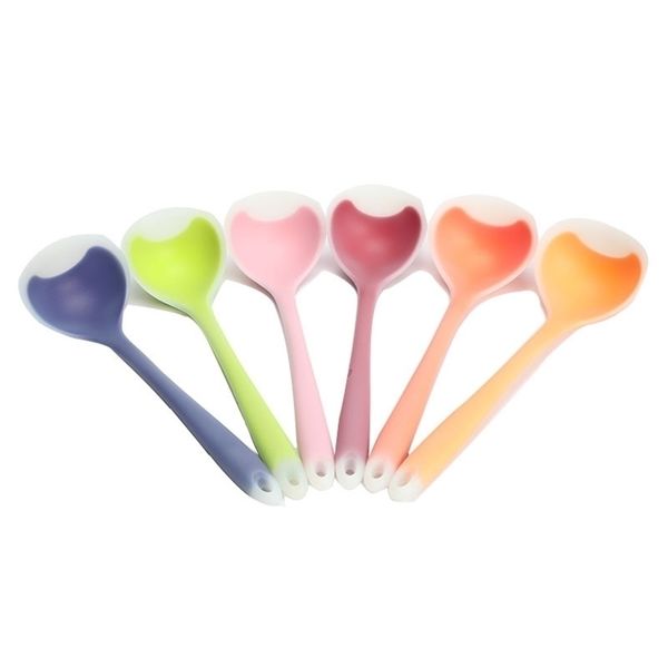 factorymxlenon long handle stick chinese pot silicone food and beverage kitchen utensils spoon
factorymxlenon long handle stick chinese pot silicone food and beverage kitchen utensils spoon