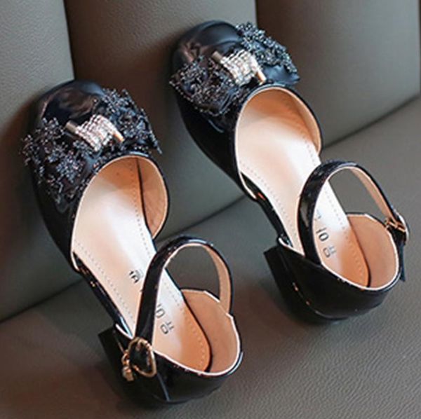 children's sandals 2021 summer korean girls bow princess shoes fashion casual soft bottom open toe leather, Black;red
children's sandals 2021 summer korean girls bow princess shoes fashion casual soft bottom open toe leather, Black;red