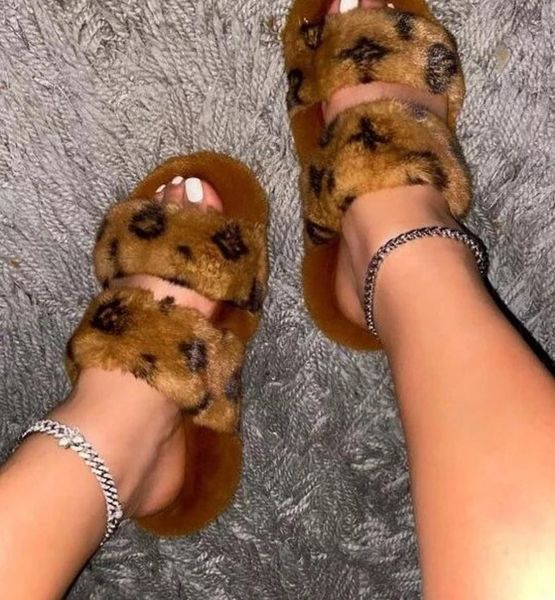 2021 summer new flat bottom one line with parallel bars plush slippers large open toe plush slippers 823, Black
2021 summer new flat bottom one line with parallel bars plush slippers large open toe plush slippers 823, Black