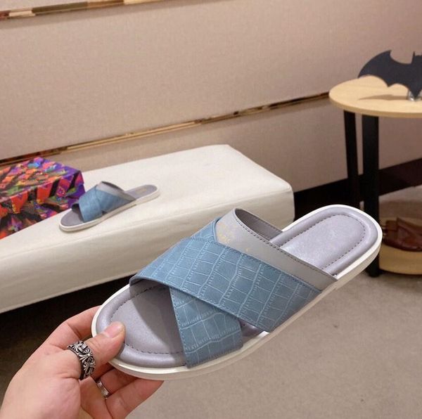 crocodile pattern men's slippers summer outdoor non-slip male beach shoes fashion women casual flip-flop luxury designer sandals size 3, Black
crocodile pattern men's slippers summer outdoor non-slip male beach shoes fashion women casual flip-flop luxury designer sandals size 3, Black