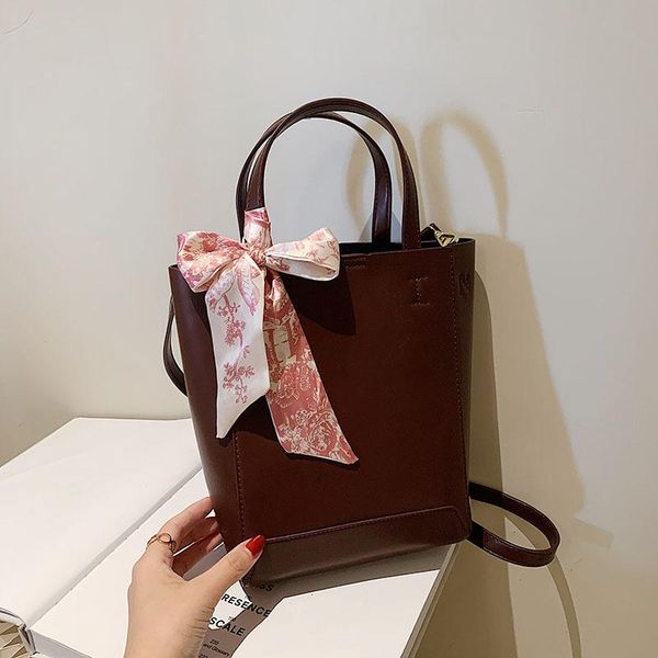 evening bags high-quality ladies large-capacity silk scarf portable bucket bag 2021 fashion autumn youth one-shoulder messenger female
evening bags high-quality ladies large-capacity silk scarf portable bucket bag 2021 fashion autumn youth one-shoulder messenger female