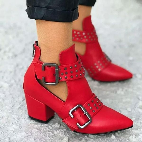 pointed toe large size rivet short boots women autumn style belt buckle mid-heel 2021 dress shoes, Black
pointed toe large size rivet short boots women autumn style belt buckle mid-heel 2021 dress shoes, Black