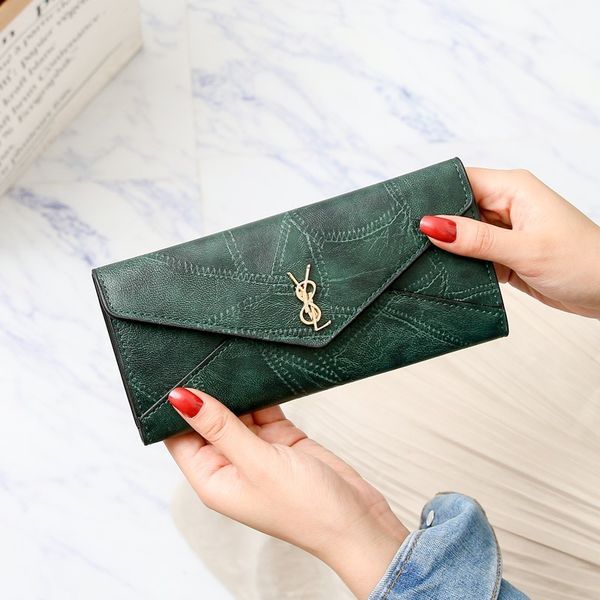 2019 new korean fashion wallet women's long three fold multi-functional buckle multi card position handbag, Red;black
2019 new korean fashion wallet women's long three fold multi-functional buckle multi card position handbag, Red;black