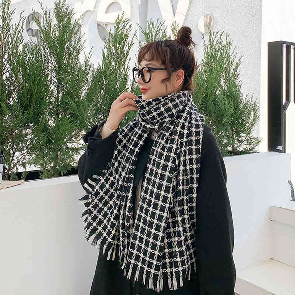 luxury design scarf women's winter 2021 new cold proof and warm tassel imitation cashmere shawl korean bib straight, Blue;gray
luxury design scarf women's winter 2021 new cold proof and warm tassel imitation cashmere shawl korean bib straight, Blue;gray